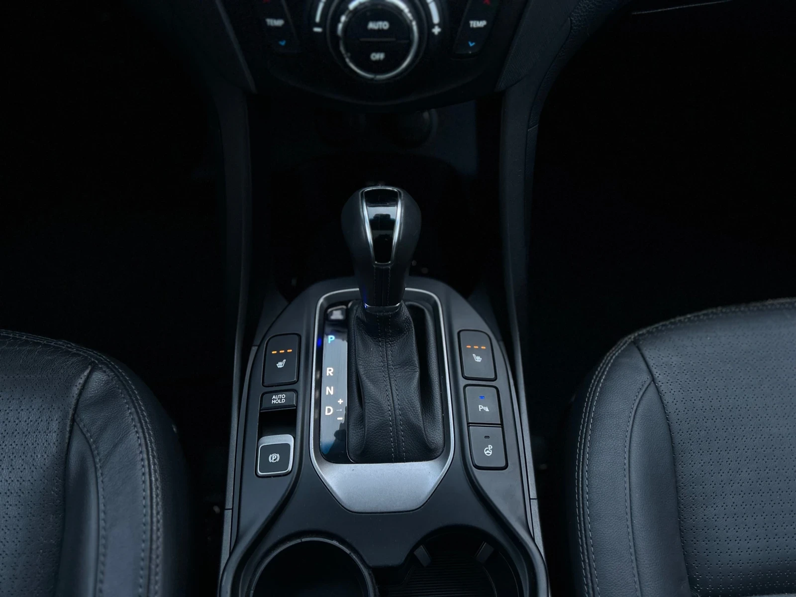 Hyundai Santa fe 2.2CRDI 4WD PREMIUM PANO KEYLESS LED - изображение 9