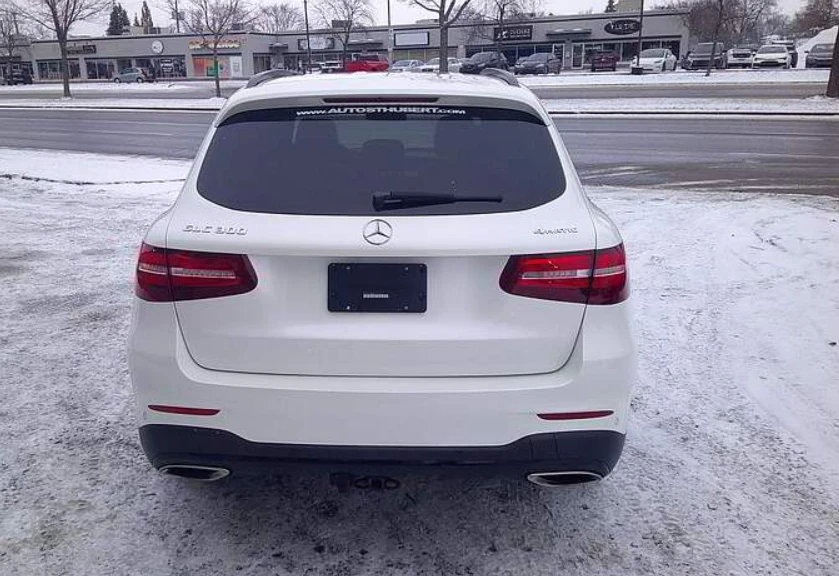 Mercedes-Benz GLC 300 4MATIC - изображение 2