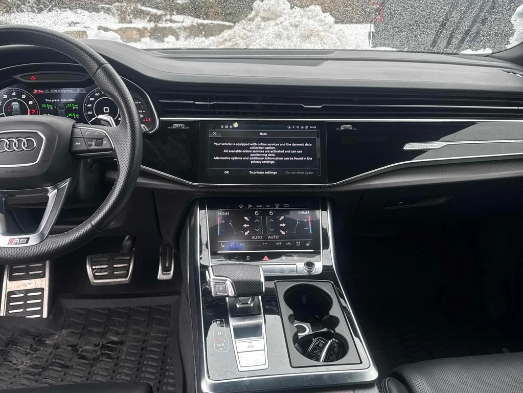 Audi RSQ8 4.0 TFSI QUATTRO * ДИСТРОНИК* 360 КАМЕРА* ОБДУХВАН - изображение 9