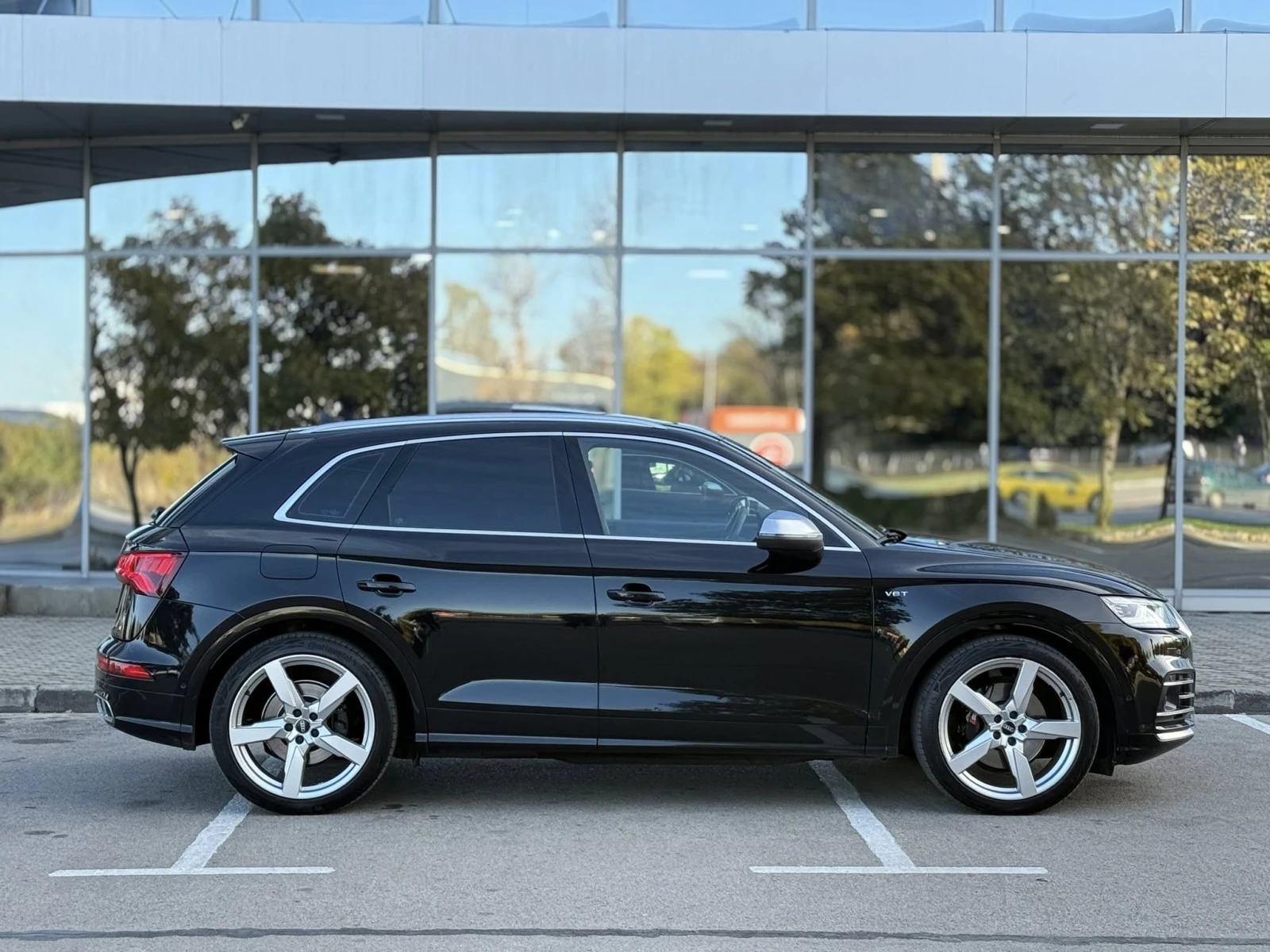 Audi SQ5 ШВЕЙЦАРИЯ ТОП !, снимка 4 - Автомобили и джипове - 54602006