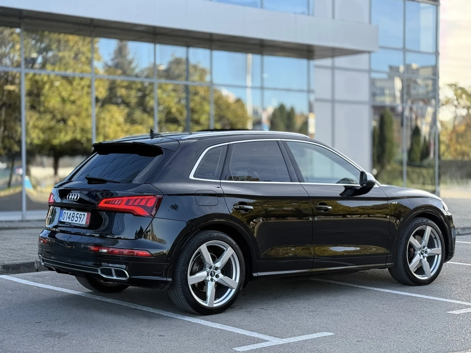Audi SQ5 ШВЕЙЦАРИЯ ТОП !, снимка 2 - Автомобили и джипове - 54602006