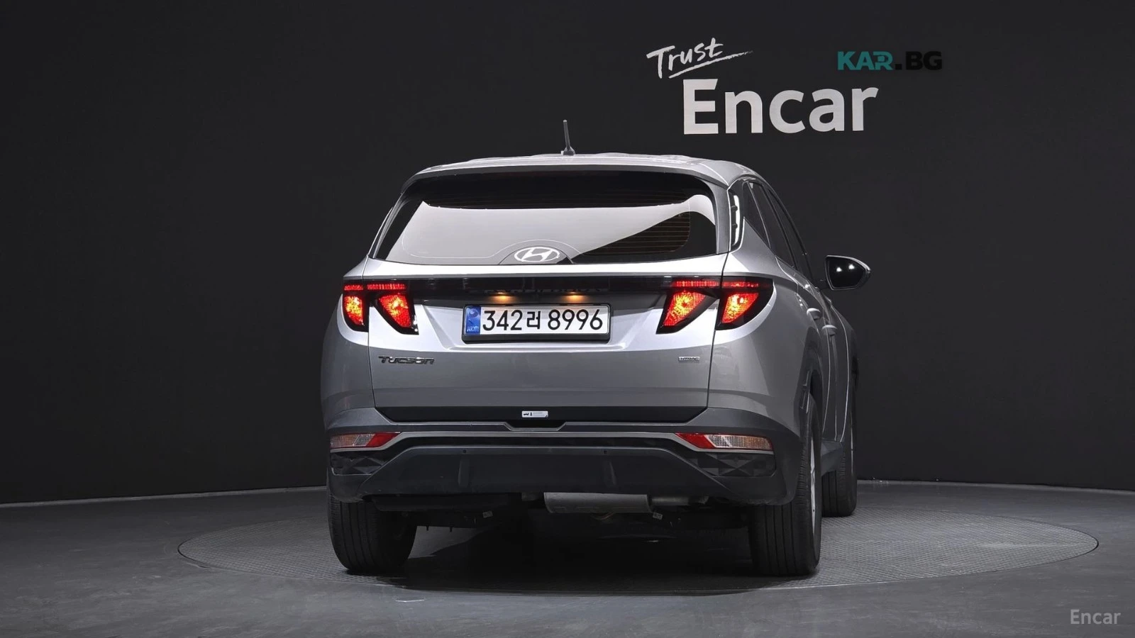 Hyundai Tucson 2.0 DIESEL* 4WD* MODERN* КОЖА* ПОДГРЕВ* , снимка 4 - Автомобили и джипове - 55031740