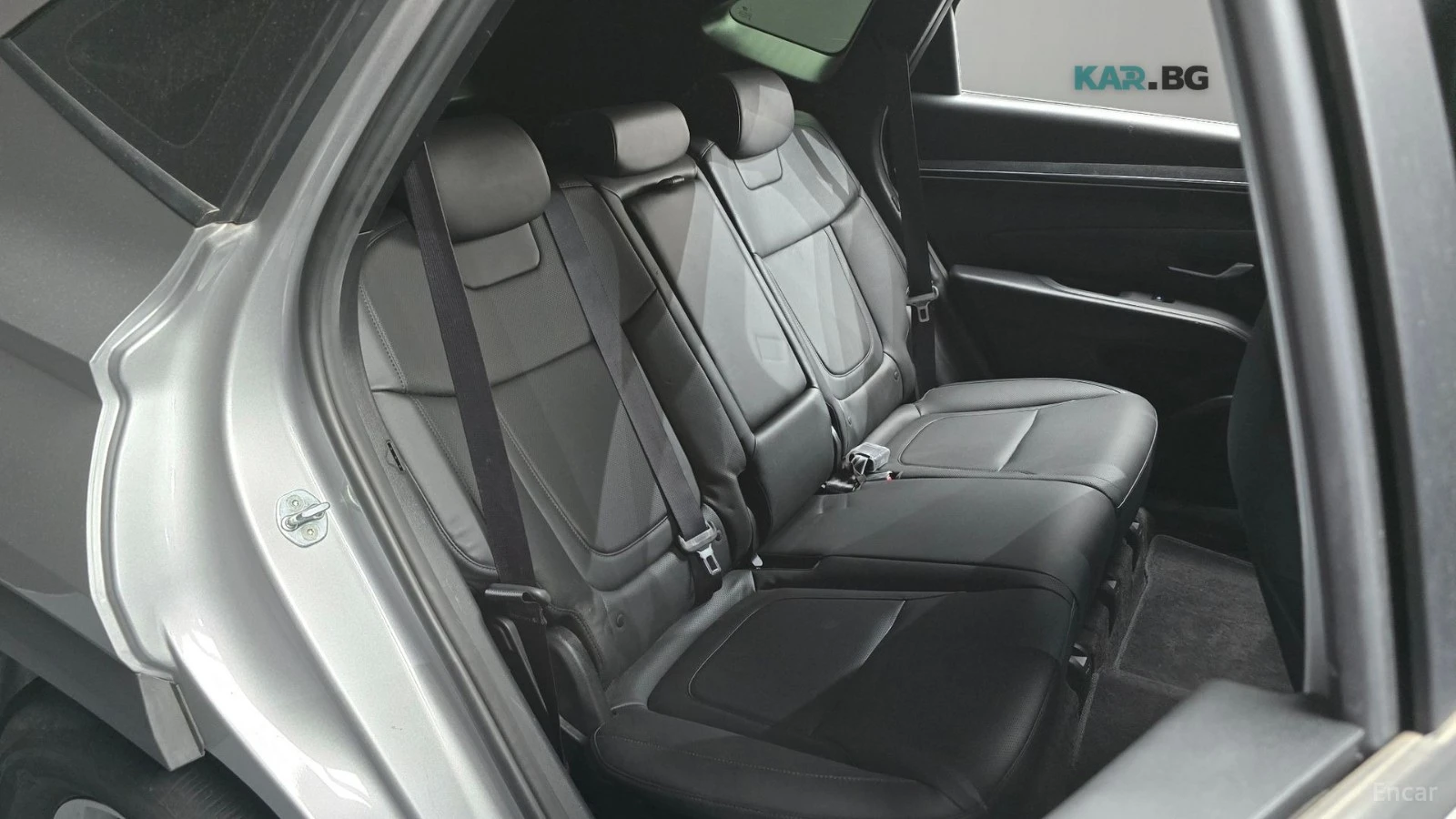 Hyundai Tucson 2.0 DIESEL* 4WD* MODERN* КОЖА* ПОДГРЕВ* , снимка 12 - Автомобили и джипове - 55031740