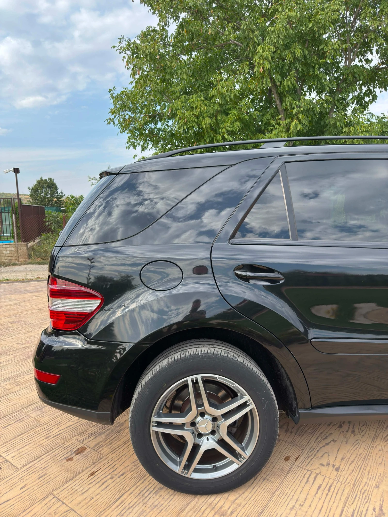 Mercedes-Benz ML 320 4Matic/Airmatic, снимка 5 - Автомобили и джипове - 55352315