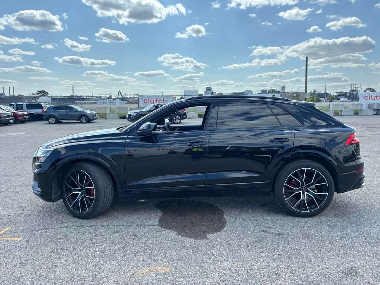 Audi SQ8 4.0 TFSI quattro | CARFAX | АВТОКРЕДИТ , снимка 3 - Автомобили и джипове - 55401514