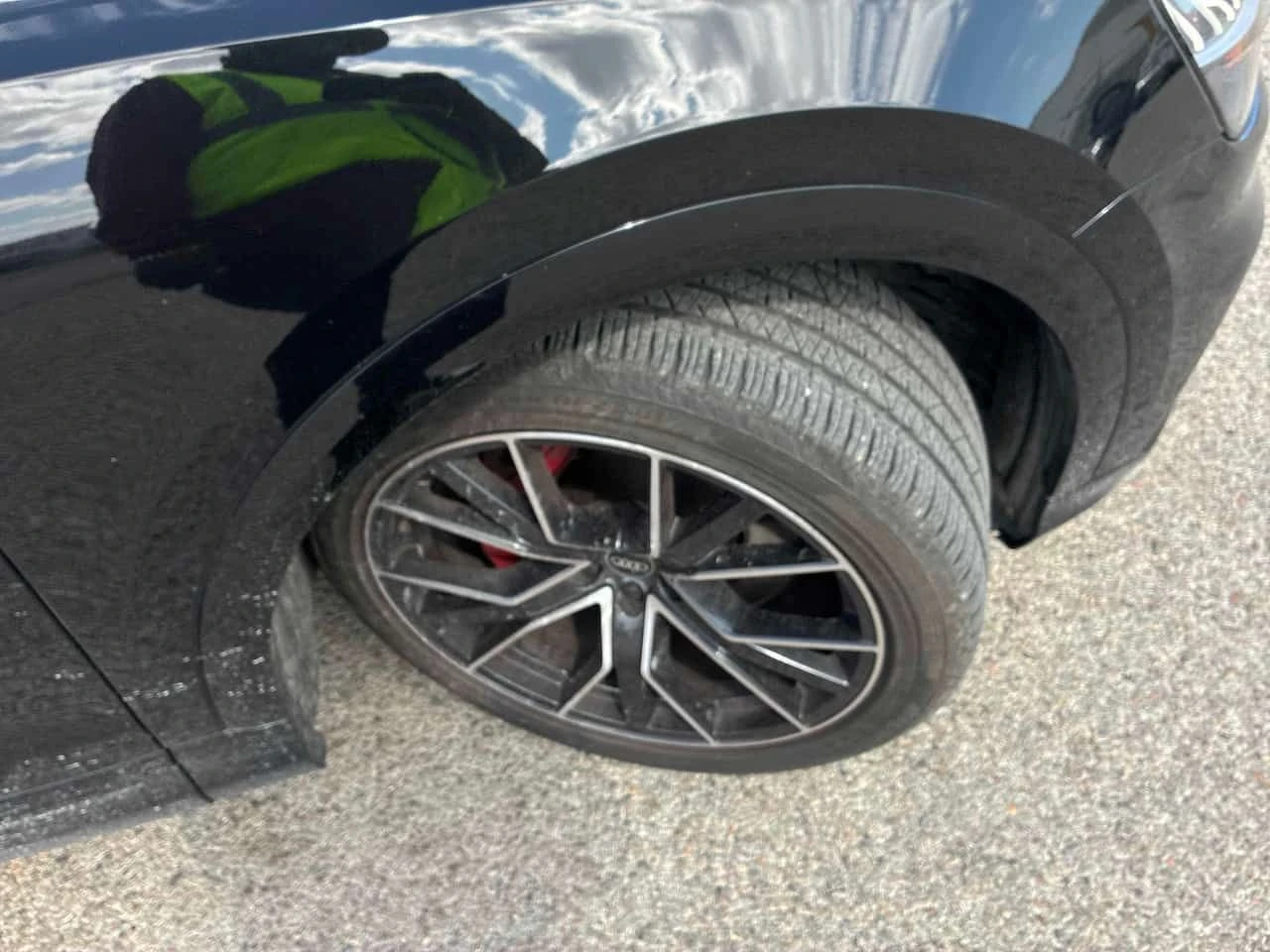 Audi SQ8 4.0 TFSI quattro | CARFAX | АВТОКРЕДИТ , снимка 6 - Автомобили и джипове - 55401514