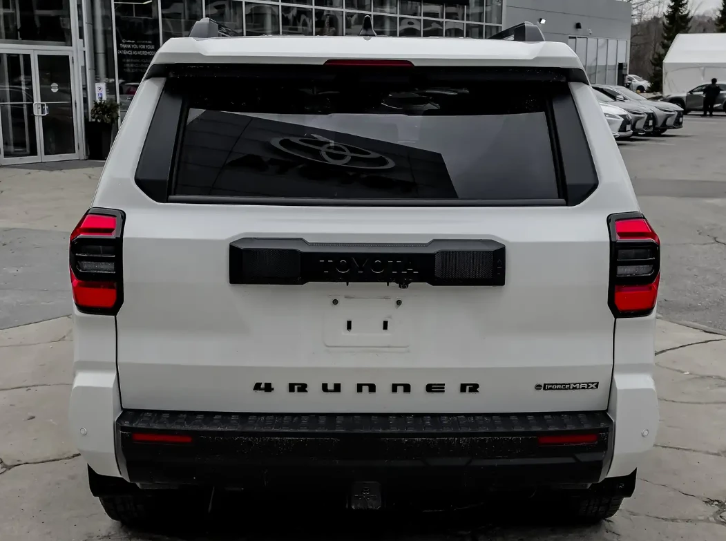 Toyota 4runner HYBRID | TRD OFF ROAD | PANO | 360CAM | Mobile.bg � ����������� 3