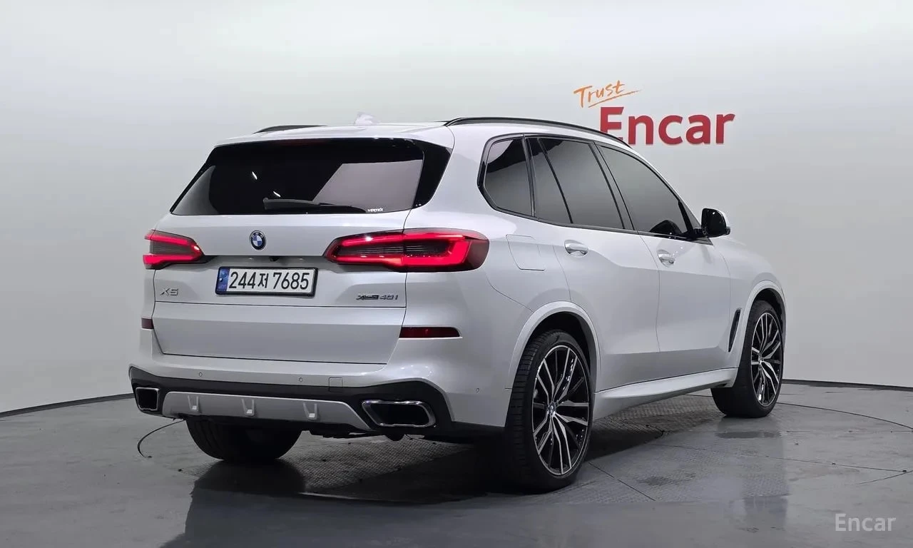 BMW X5 * xDrive 40i M Sport * ЦЕНА ДО БЪЛГАРИЯ* , снимка 2 - Автомобили и джипове - 56104043