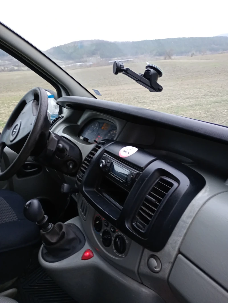 Opel Vivaro 2.0, снимка 13 - Бусове и автобуси - 48784569