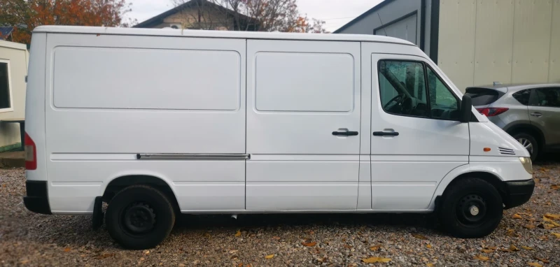 Mercedes-Benz Sprinter 208 CDI, снимка 8 - Бусове и автобуси - 52427036