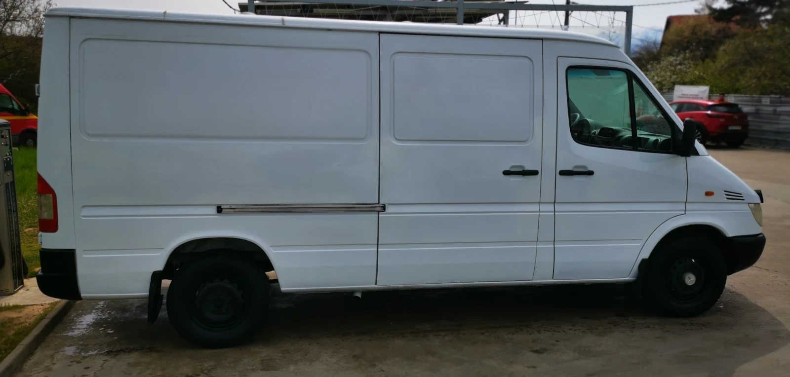 Mercedes-Benz Sprinter 208 CDI, снимка 4 - Бусове и автобуси - 53299107