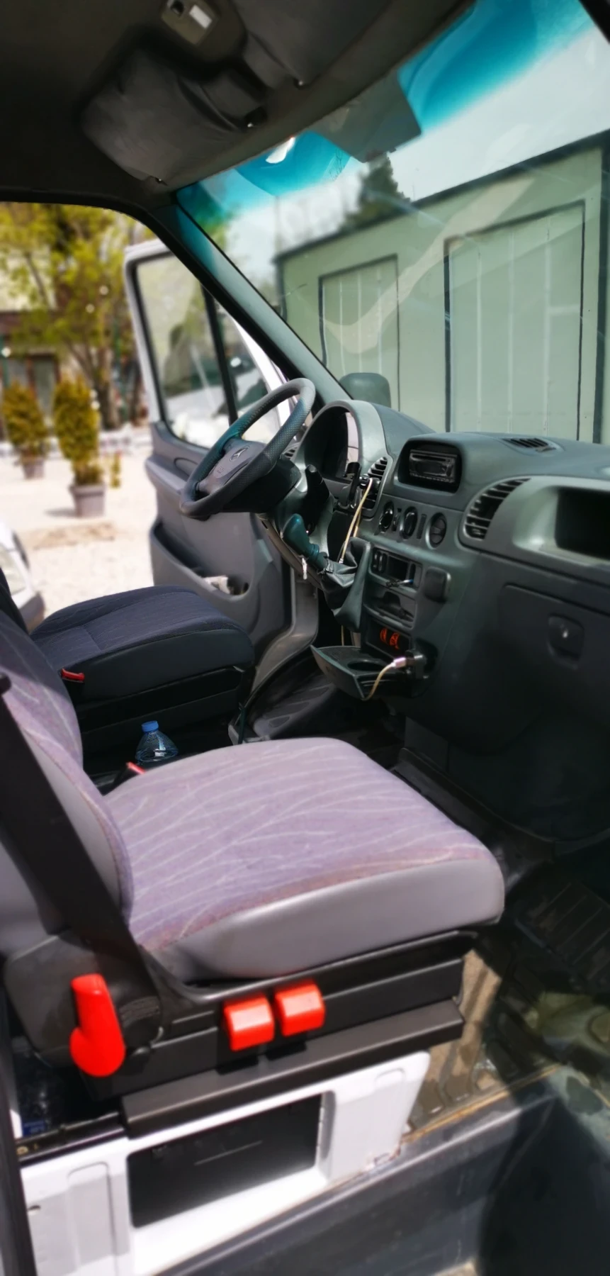 Mercedes-Benz Sprinter 208 CDI, снимка 12 - Бусове и автобуси - 53299107