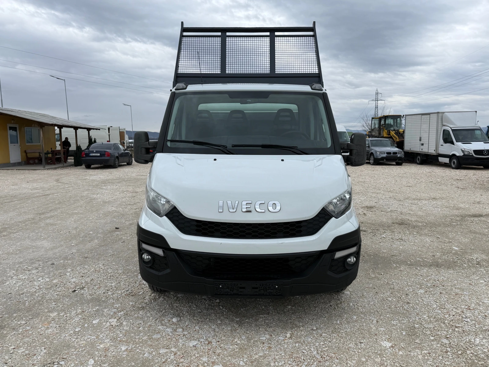 Iveco Daily 35C13 ТРИСТРАНЕН САМОСВАЛ - изображение 2