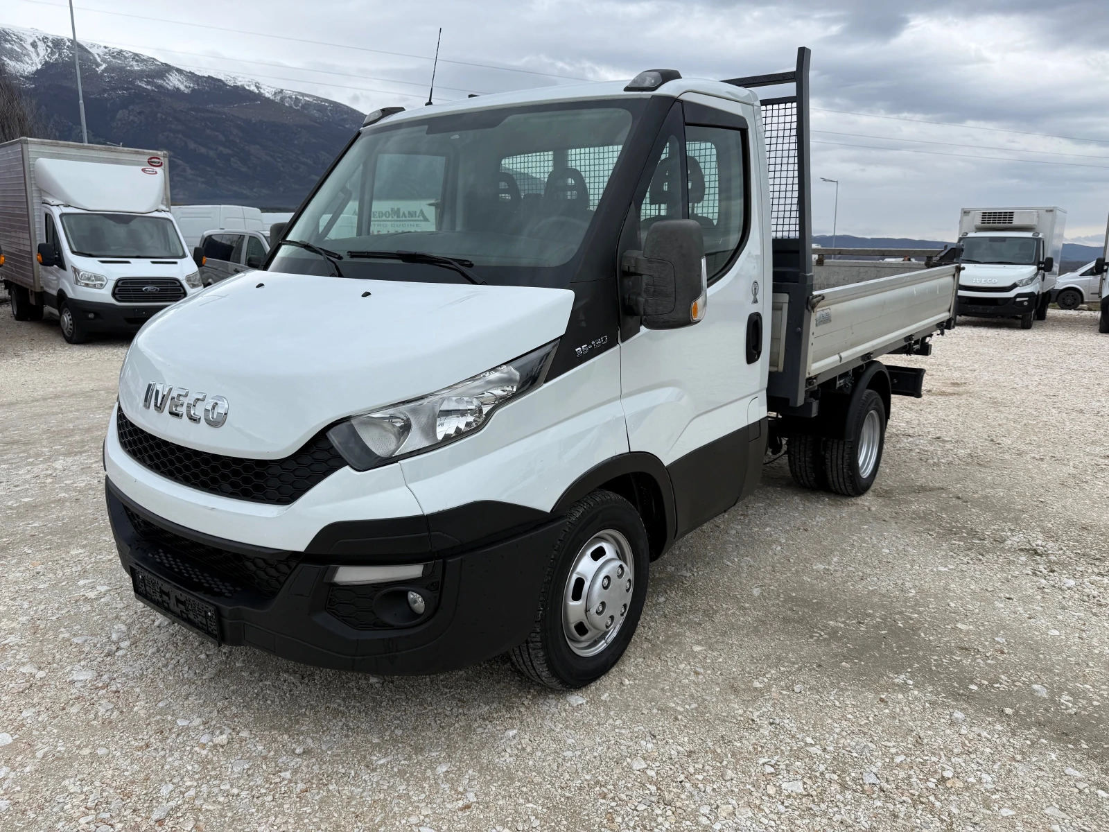 Iveco Daily 35C13 ТРИСТРАНЕН САМОСВАЛ - изображение 9