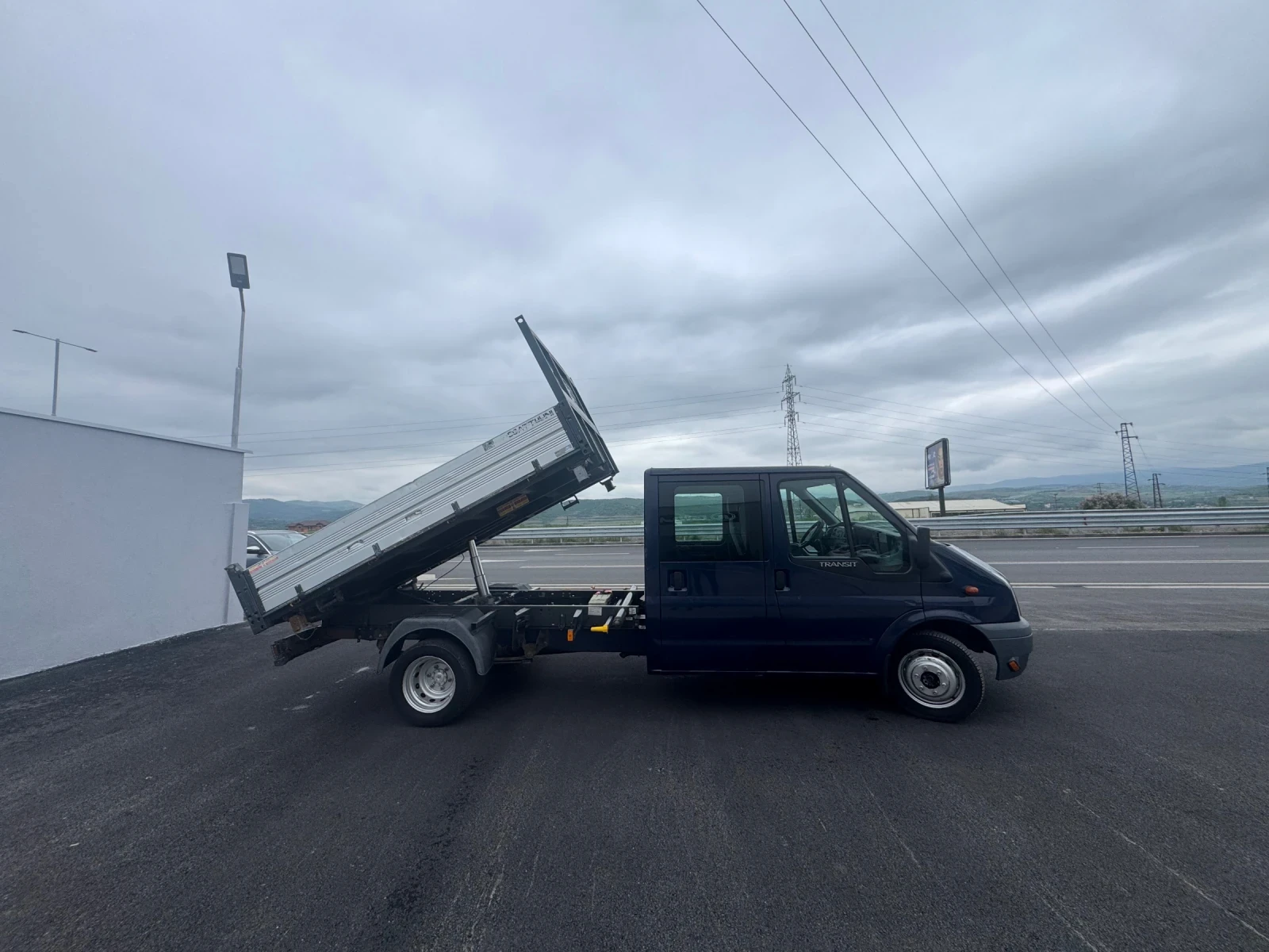 Ford Transit 2.4TDCI 7местен Климатик , снимка 4 - Бусове и автобуси - 54367530