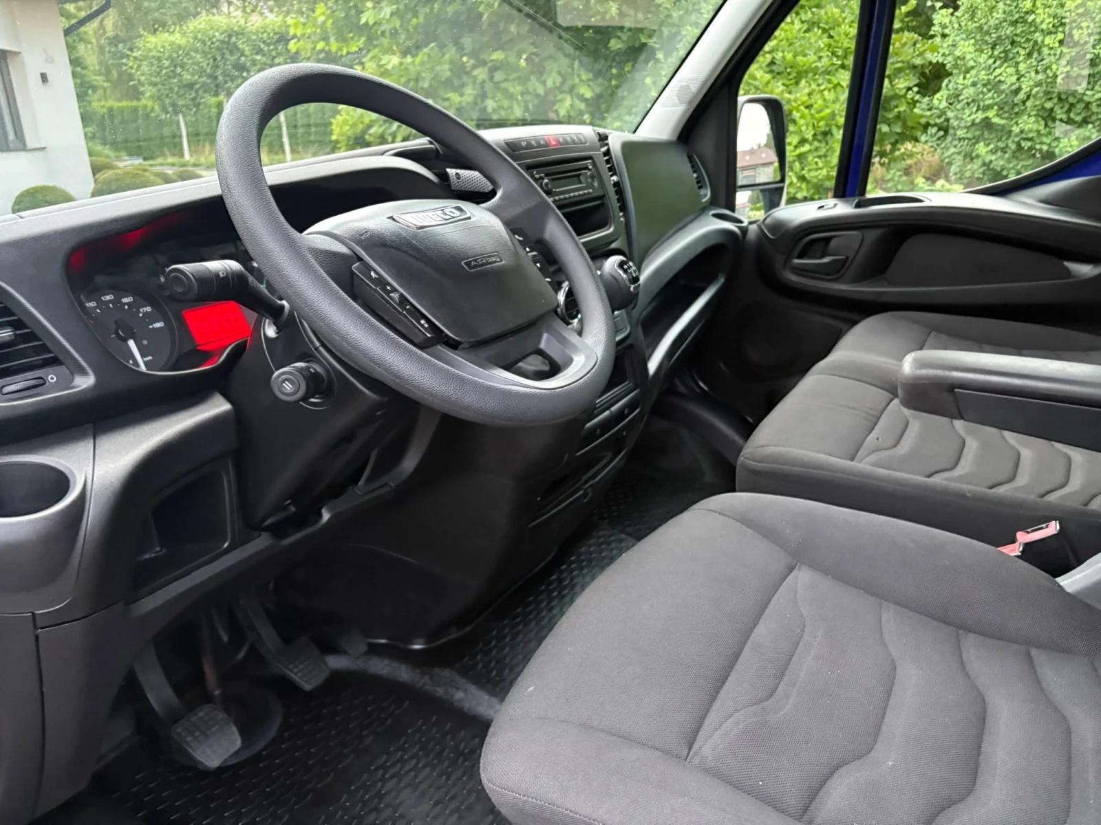Iveco 35c15 КАТ Б, снимка 13 - Бусове и автобуси - 55619302
