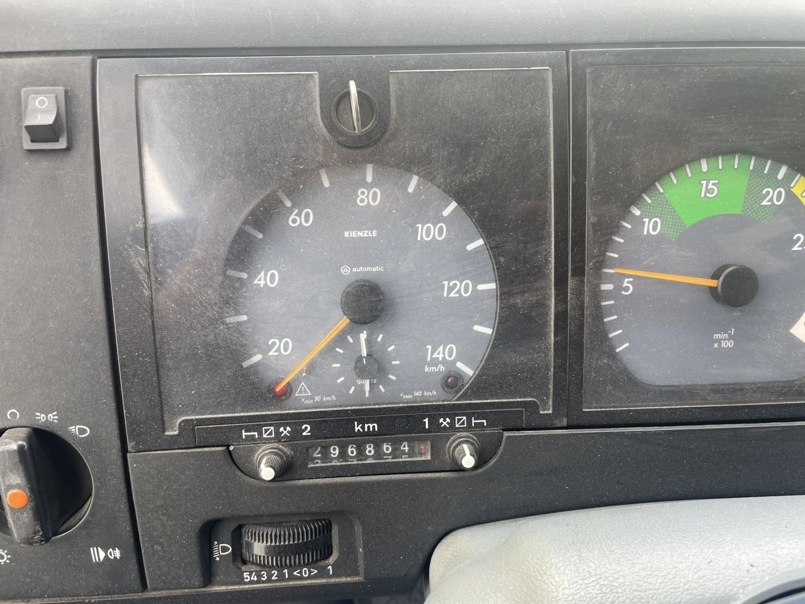 Mercedes-Benz 815 815D, снимка 8 - Камиони - 52107119