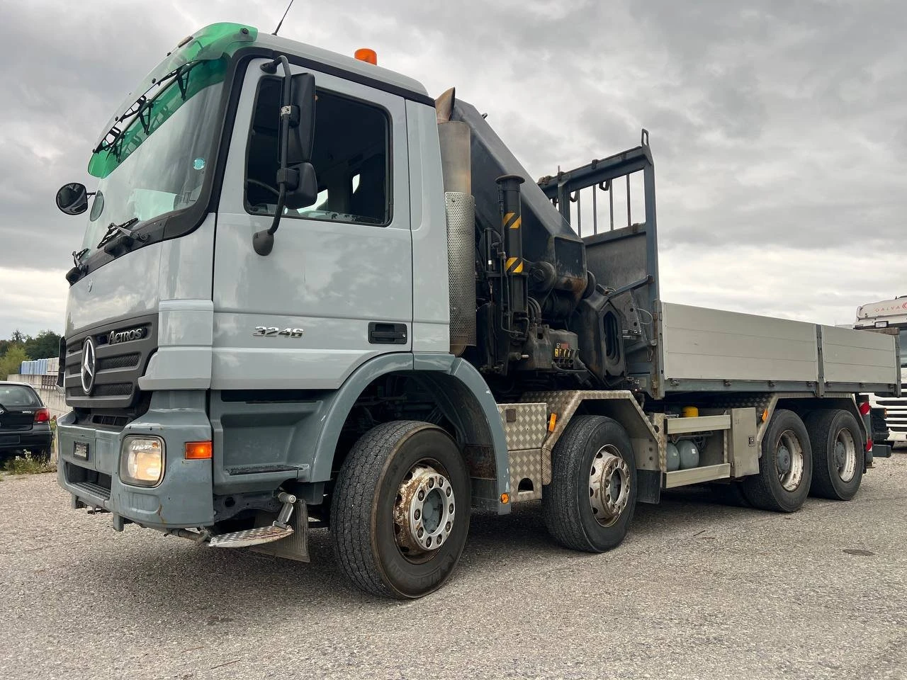 Mercedes-Benz Actros 3246