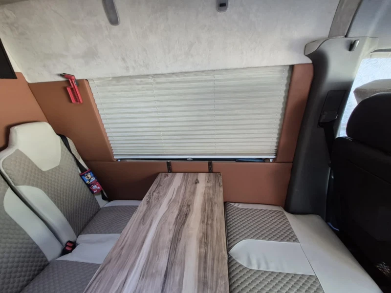 Кемпер Mercedes-Benz Sprinter , снимка 8 - Каравани и кемпери - 52023213