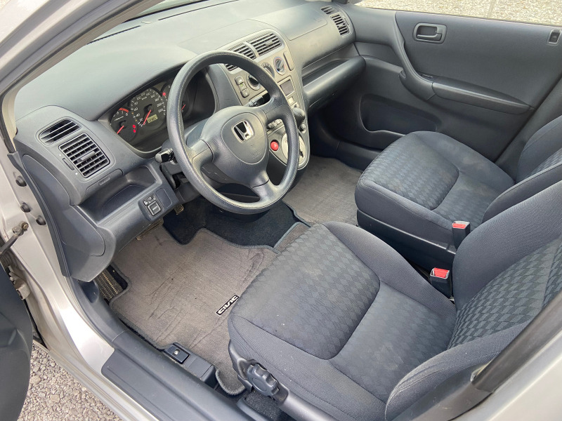 Honda Civic 1.6 i avtomat, снимка 9 - Автомобили и джипове - 46336330