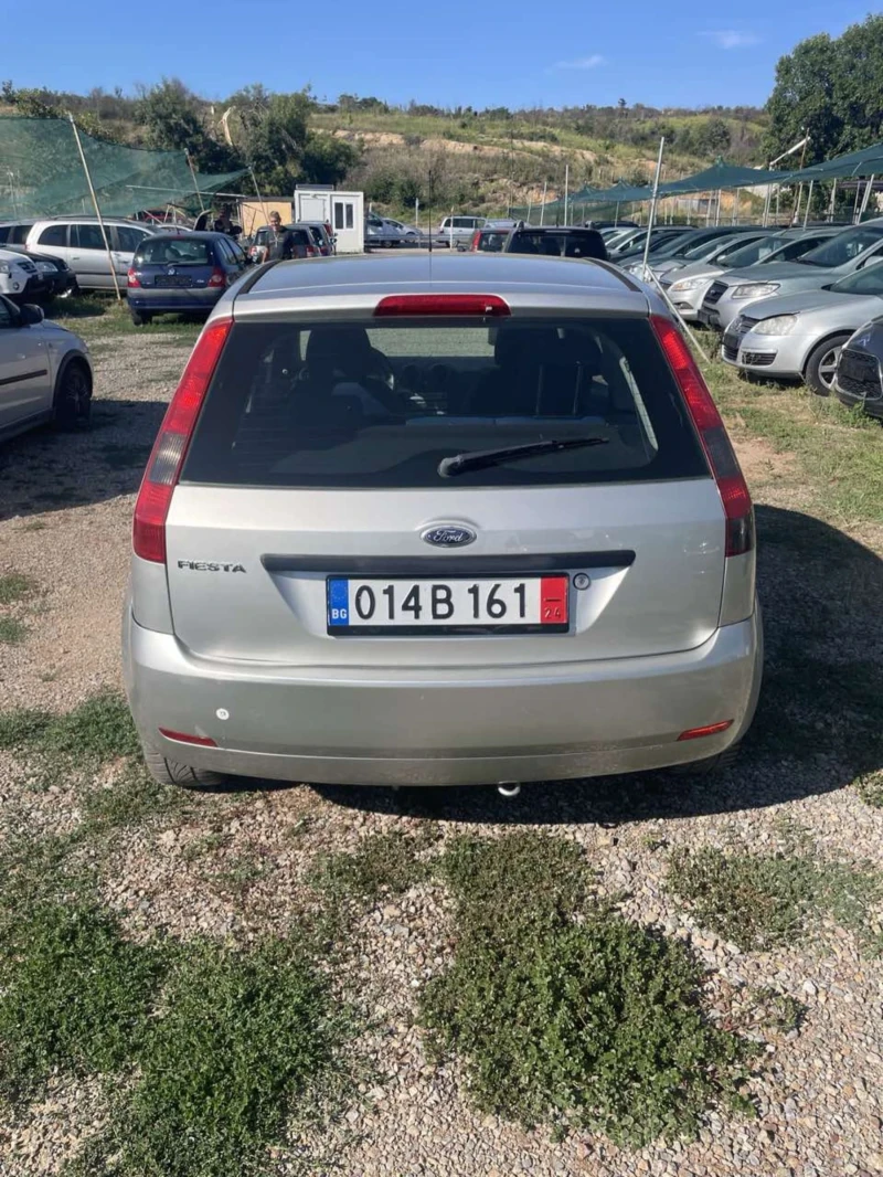 Ford Fiesta, снимка 8 - Автомобили и джипове - 46863373