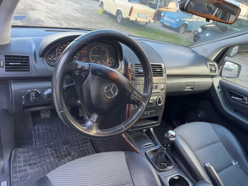 Mercedes-Benz A 180, снимка 10 - Автомобили и джипове - 48870474