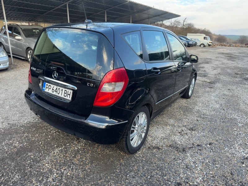 Mercedes-Benz A 180, снимка 4 - Автомобили и джипове - 48870474