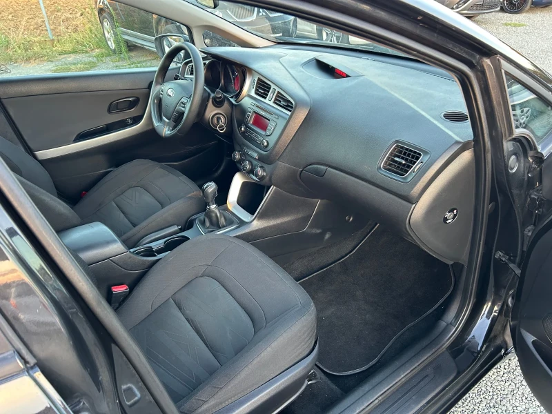 Kia Ceed, снимка 13 - Автомобили и джипове - 51248340