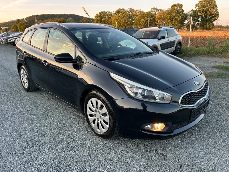Kia Ceed, снимка 3 - Автомобили и джипове - 51248340