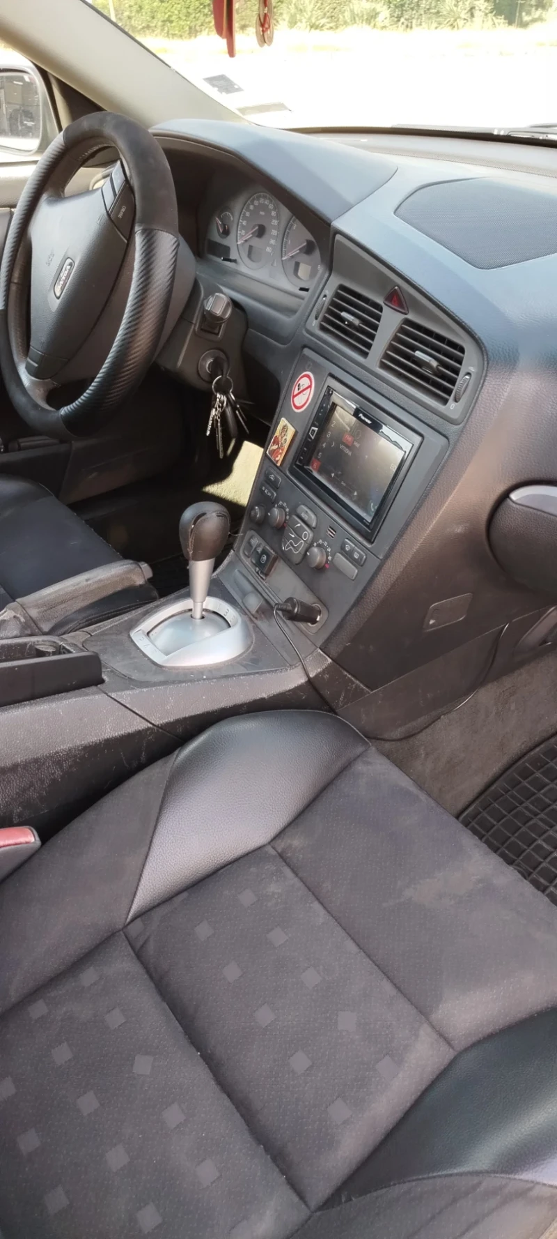 Volvo S60 Газ/бензин, снимка 3 - Автомобили и джипове - 50884788