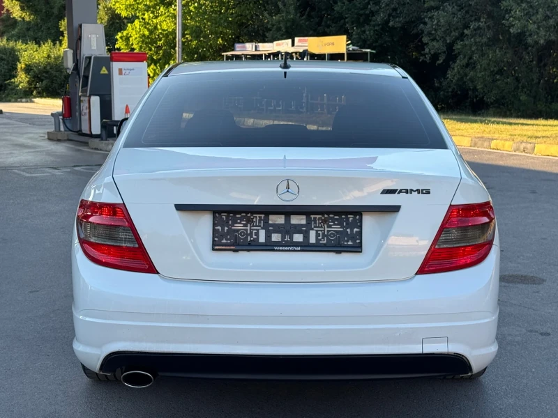 Mercedes-Benz C 220 CDI AMG* 646* Klimatronik, снимка 8 - Автомобили и джипове - 50899930
