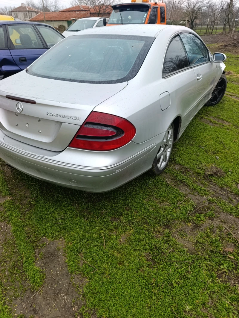 Mercedes-Benz CLK 200kompresor НА ЧАСТИ , снимка 2 - Автомобили и джипове - 52897513