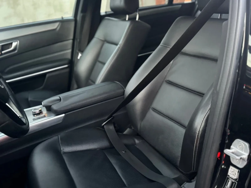 Mercedes-Benz E 220 Bluetec , снимка 11 - Автомобили и джипове - 53204488