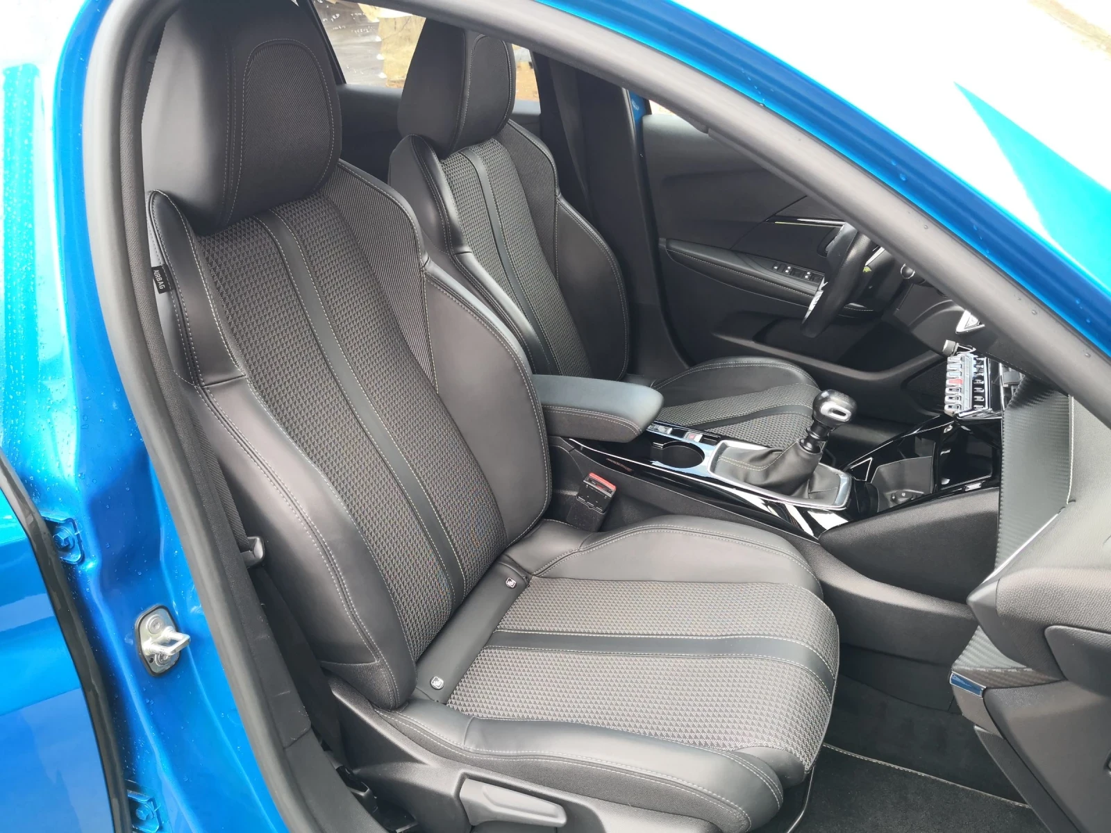 Peugeot 208 GT Line | Mobile.bg   12