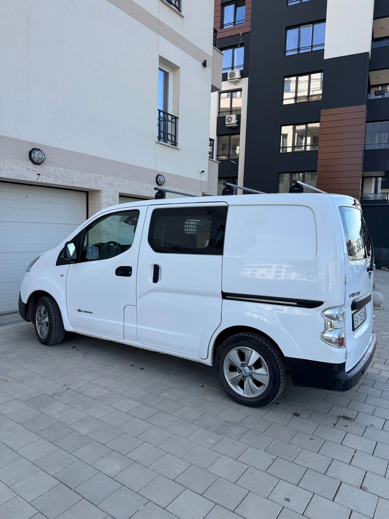 Nissan e-NV200 40кВч/Камера/Навигация/6 врати/Премиум/ - изображение 7