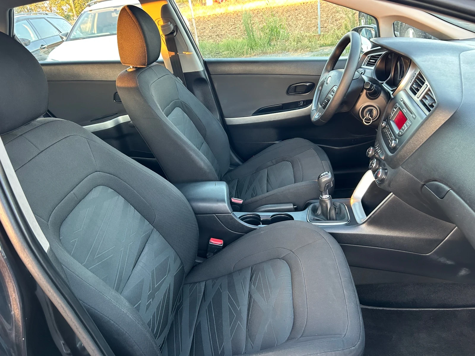 Kia Ceed | Mobile.bg — изображение 14