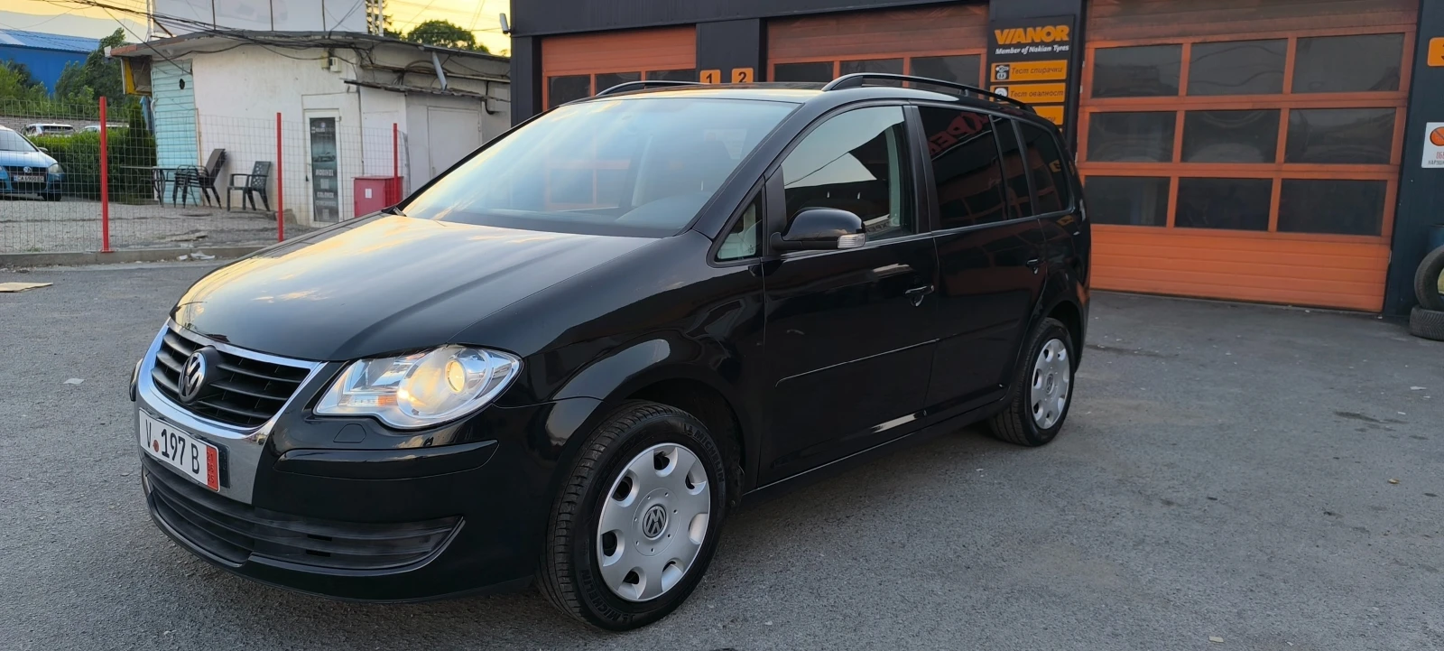 VW Touran 1.9-105кс-6ск. - изображение 3