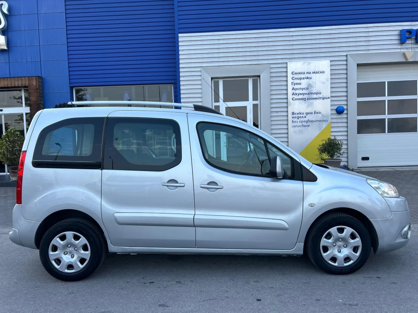 Peugeot Partner 1.6hdi 92k НОВ ВНОС  - изображение 2