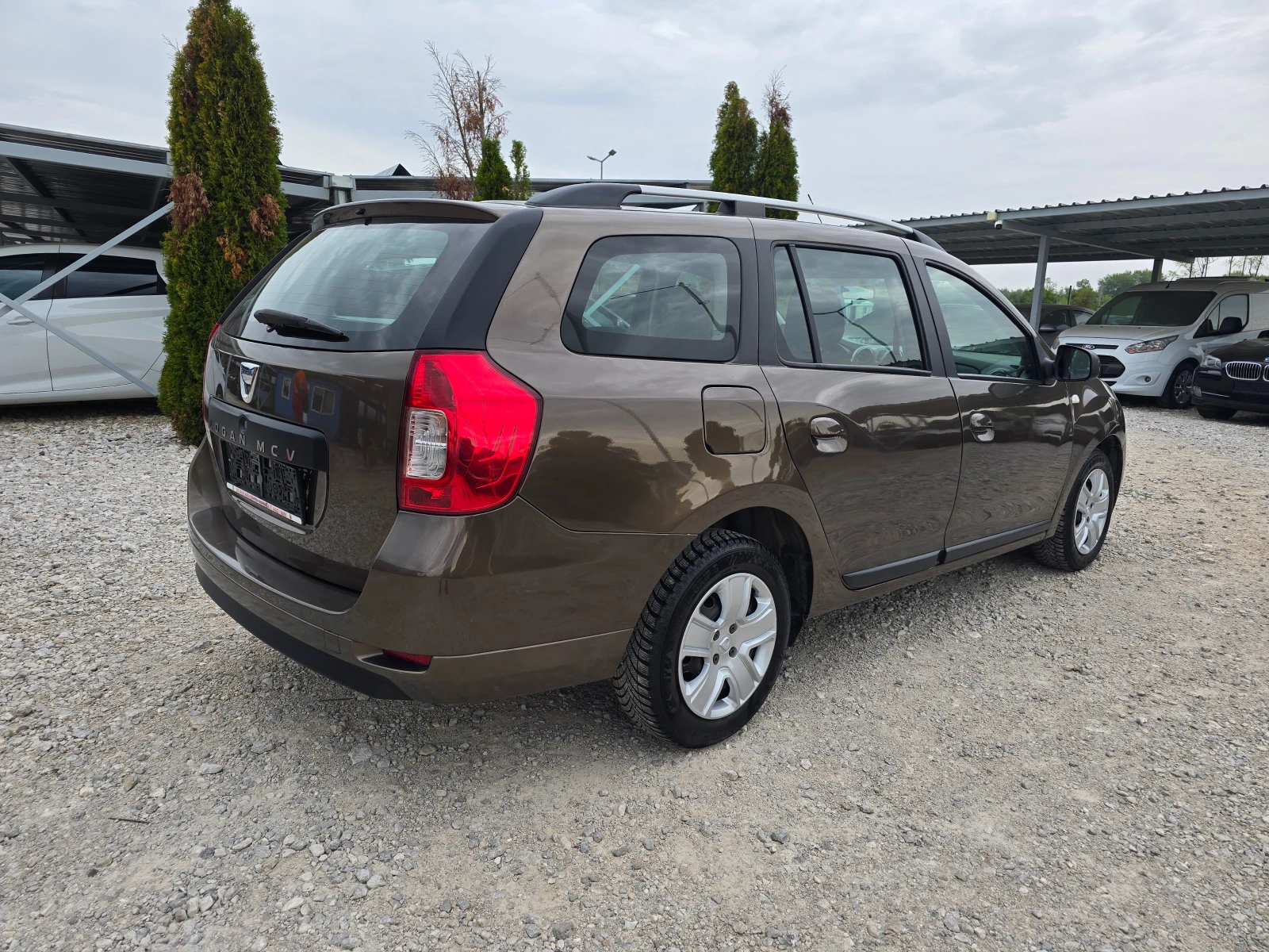 Dacia Logan 900куб 90кс ! ! АВТОМАТИК ! ! НАВИГАЦИЯ  - изображение 5