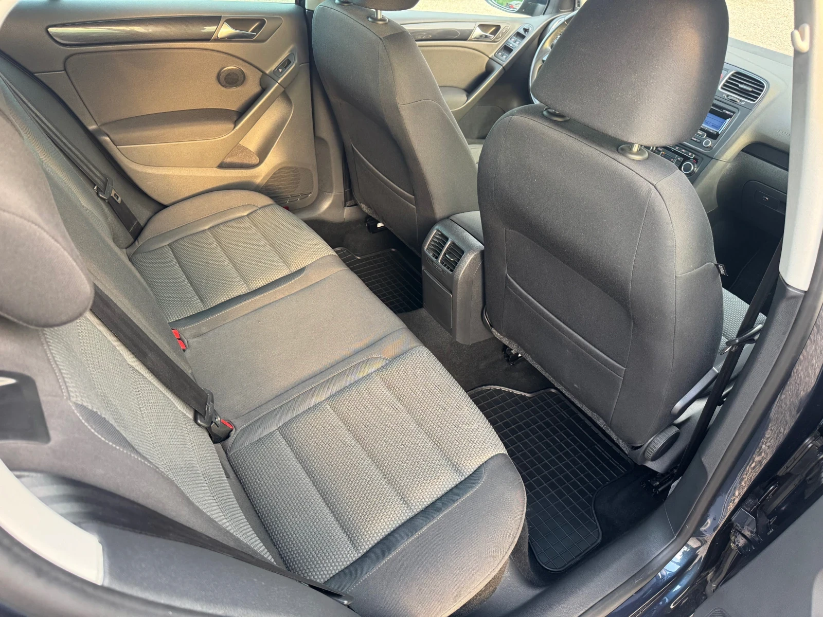 VW Golf 2.0tdi, 2010.177267.  | Mobile.bg   11