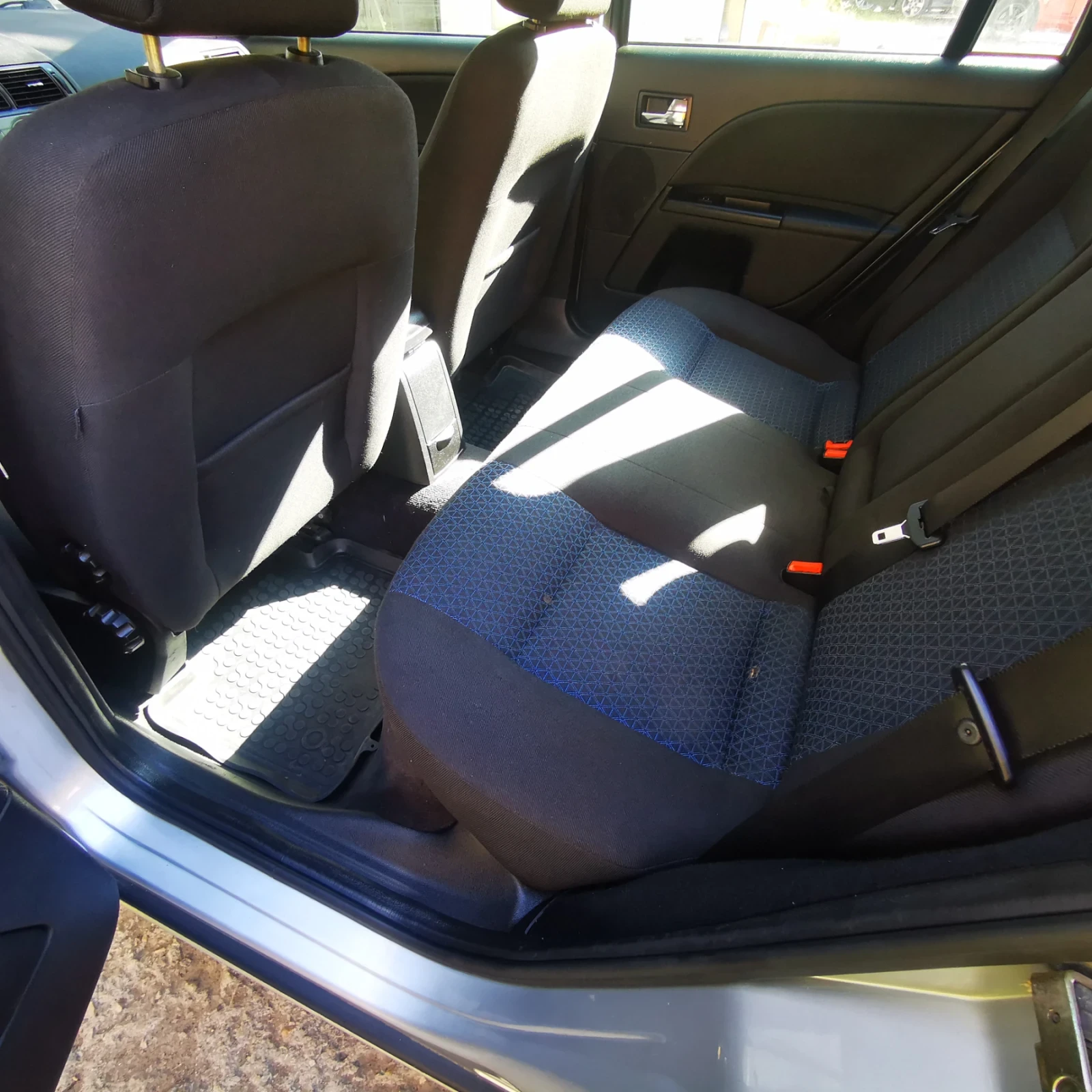 Ford Mondeo II Wagon 2.0 16V (145 кс) Automatic /2007г. - изображение 7