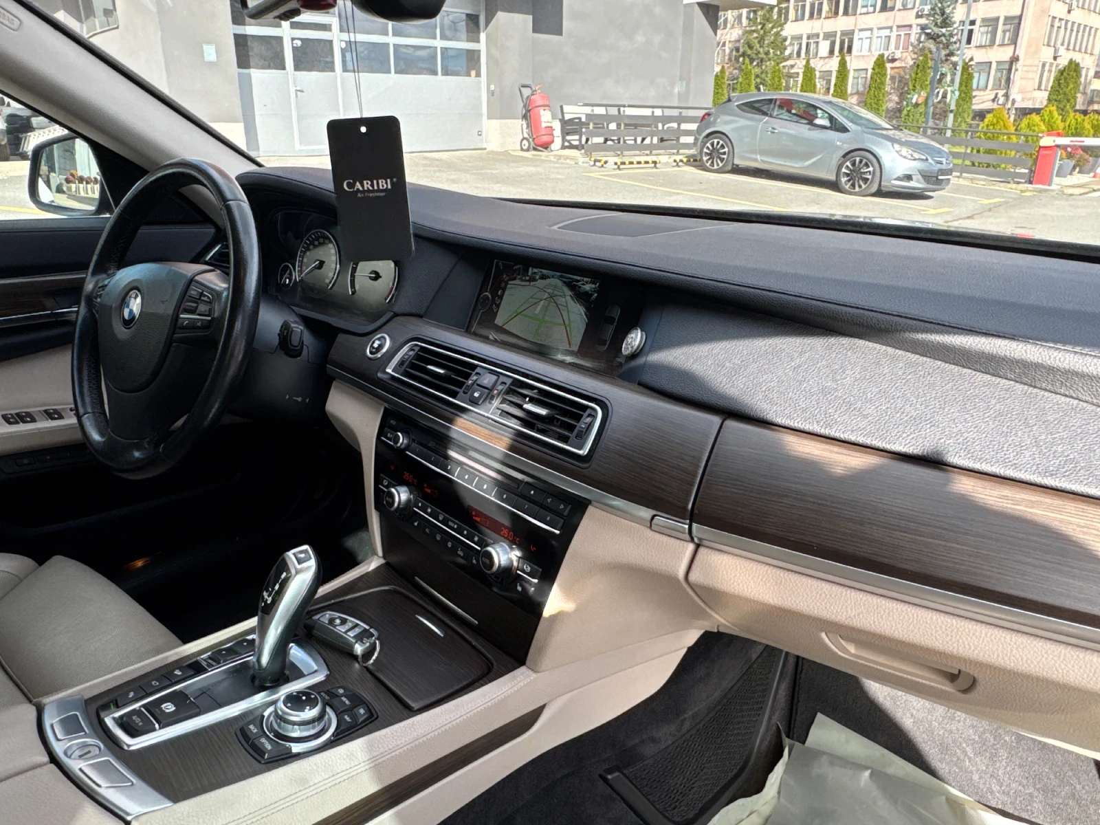 BMW 740 X Drive  | Mobile.bg   11