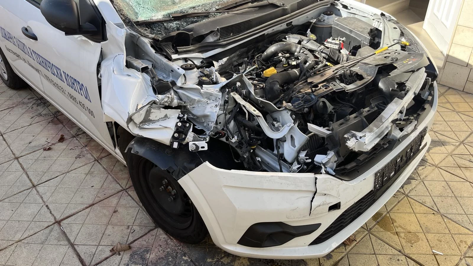 Dacia Sandero  - изображение 9