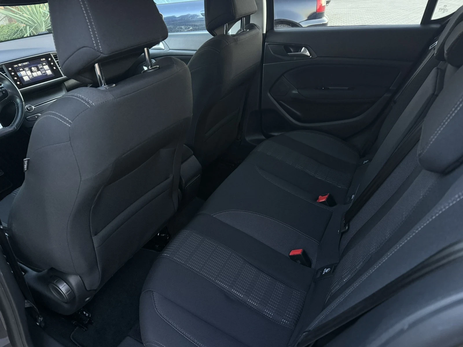 Peugeot 308 1.6hdi- ALLURE , снимка 10 - Автомобили и джипове - 53856939