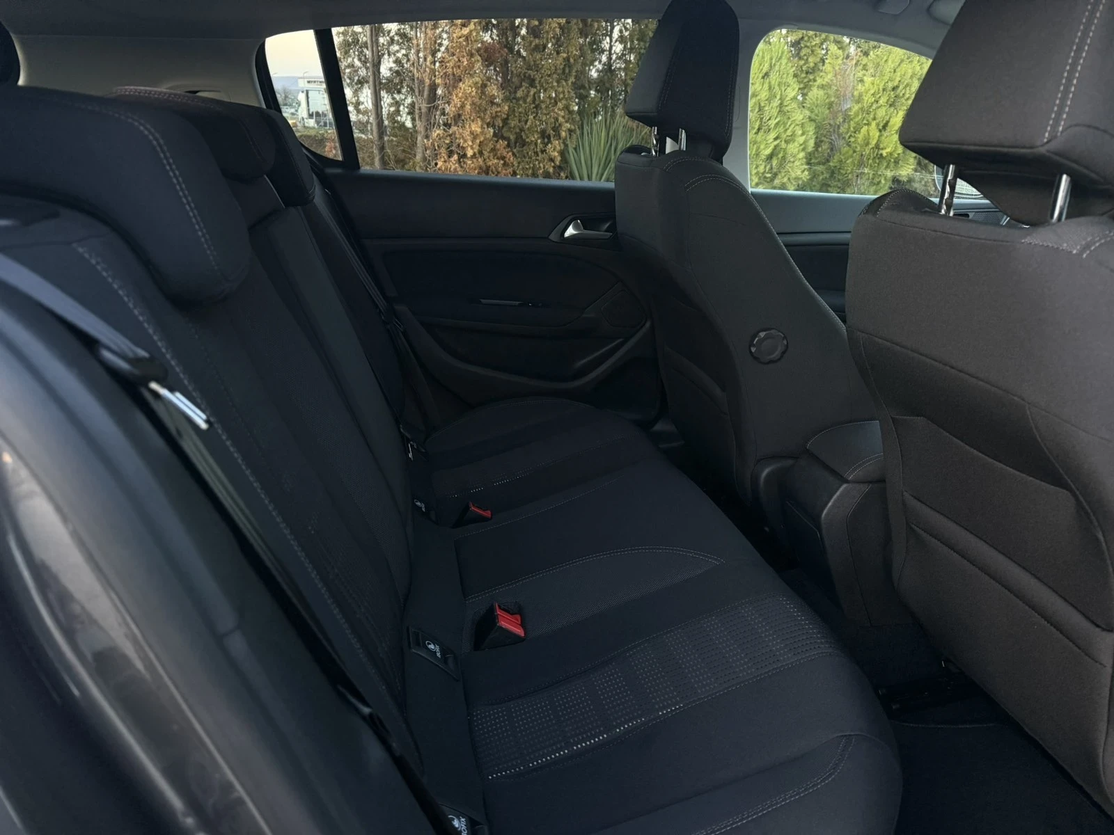 Peugeot 308 1.6hdi- ALLURE , снимка 16 - Автомобили и джипове - 53856939