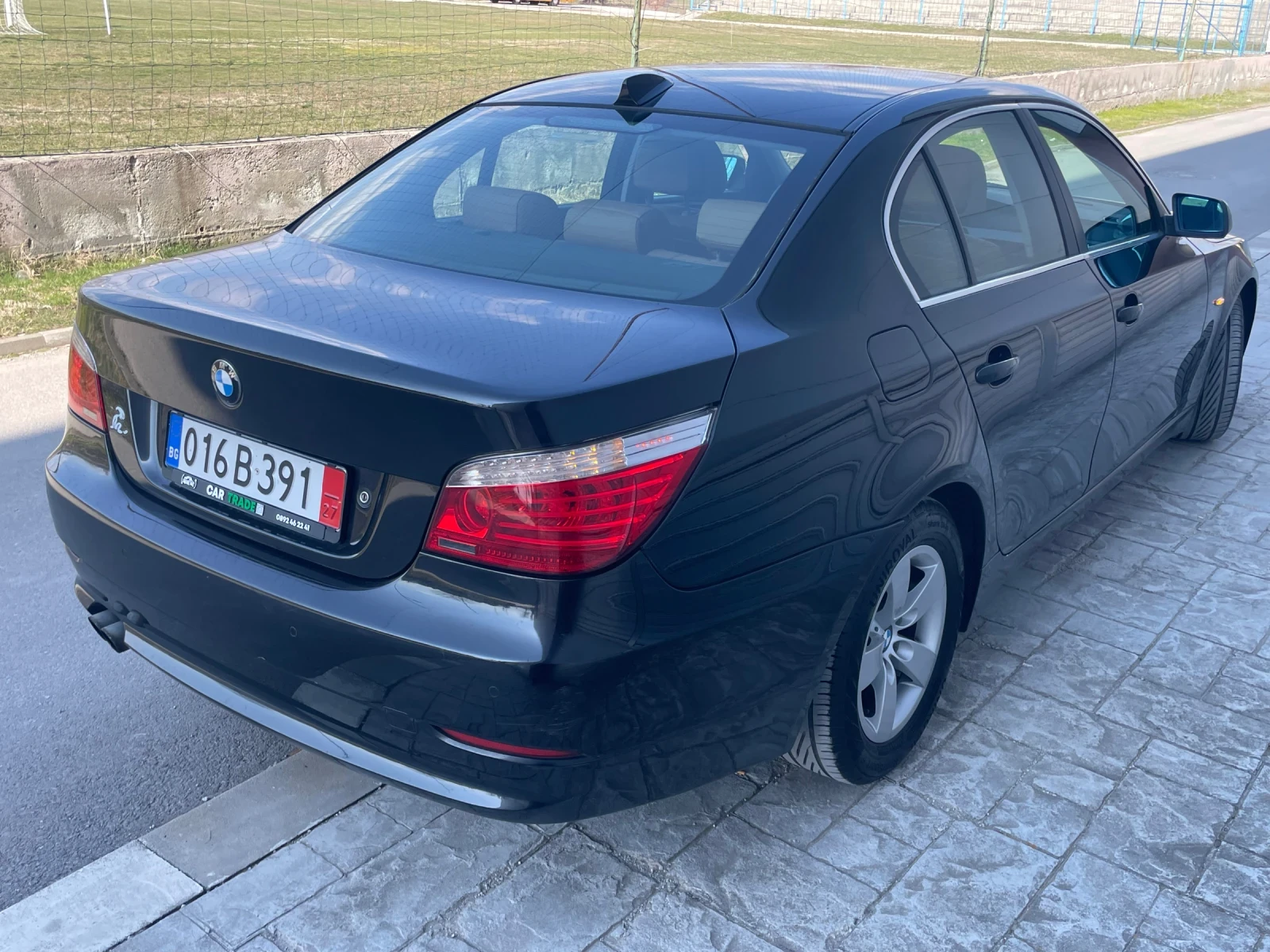 BMW 525 FACE/M57/КОЖА/Подгрев/М волан/Много запазена, снимка 4 - Автомобили и джипове - 53916183