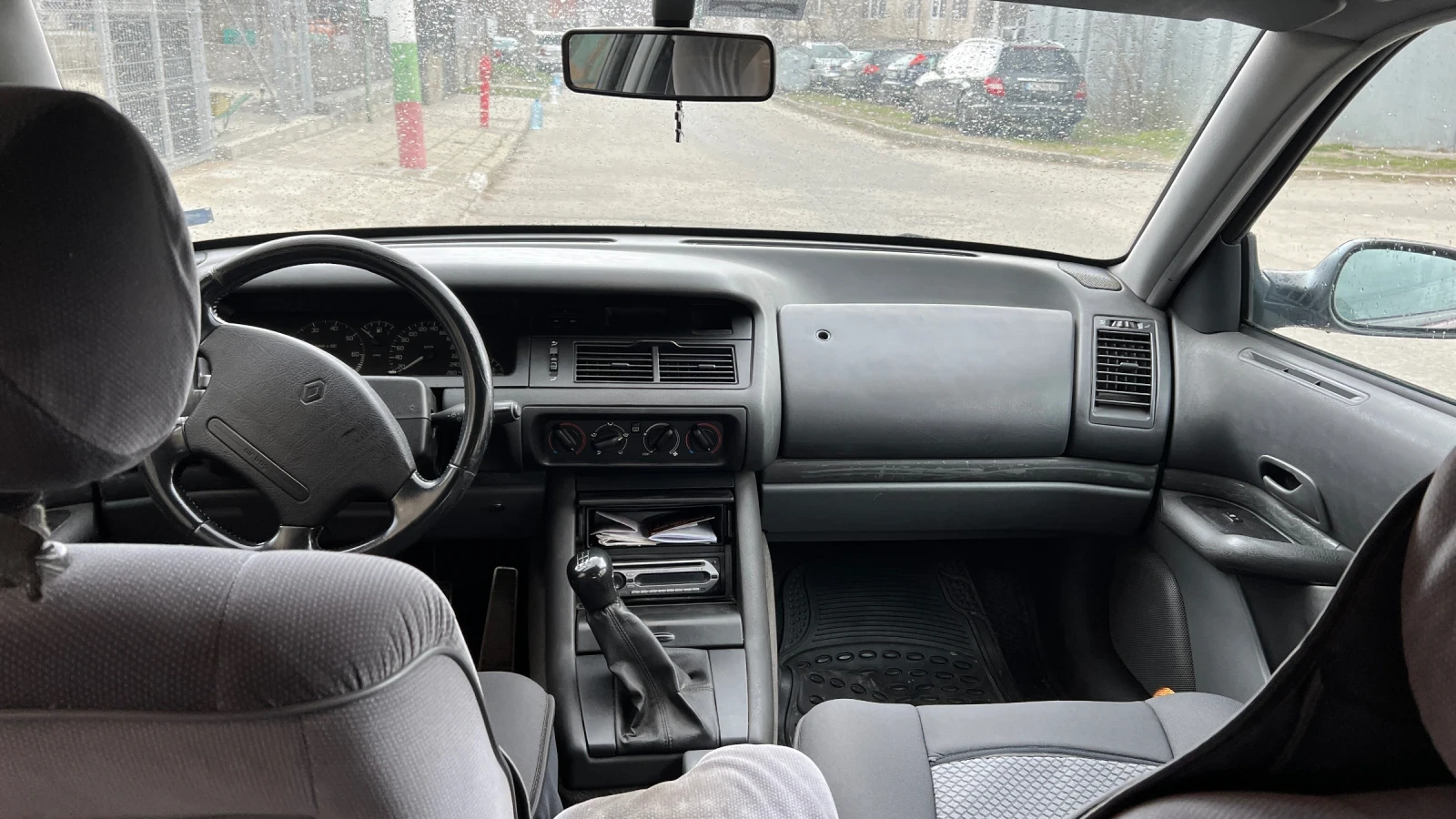 Renault Safrane, снимка 10 - Автомобили и джипове - 53935899