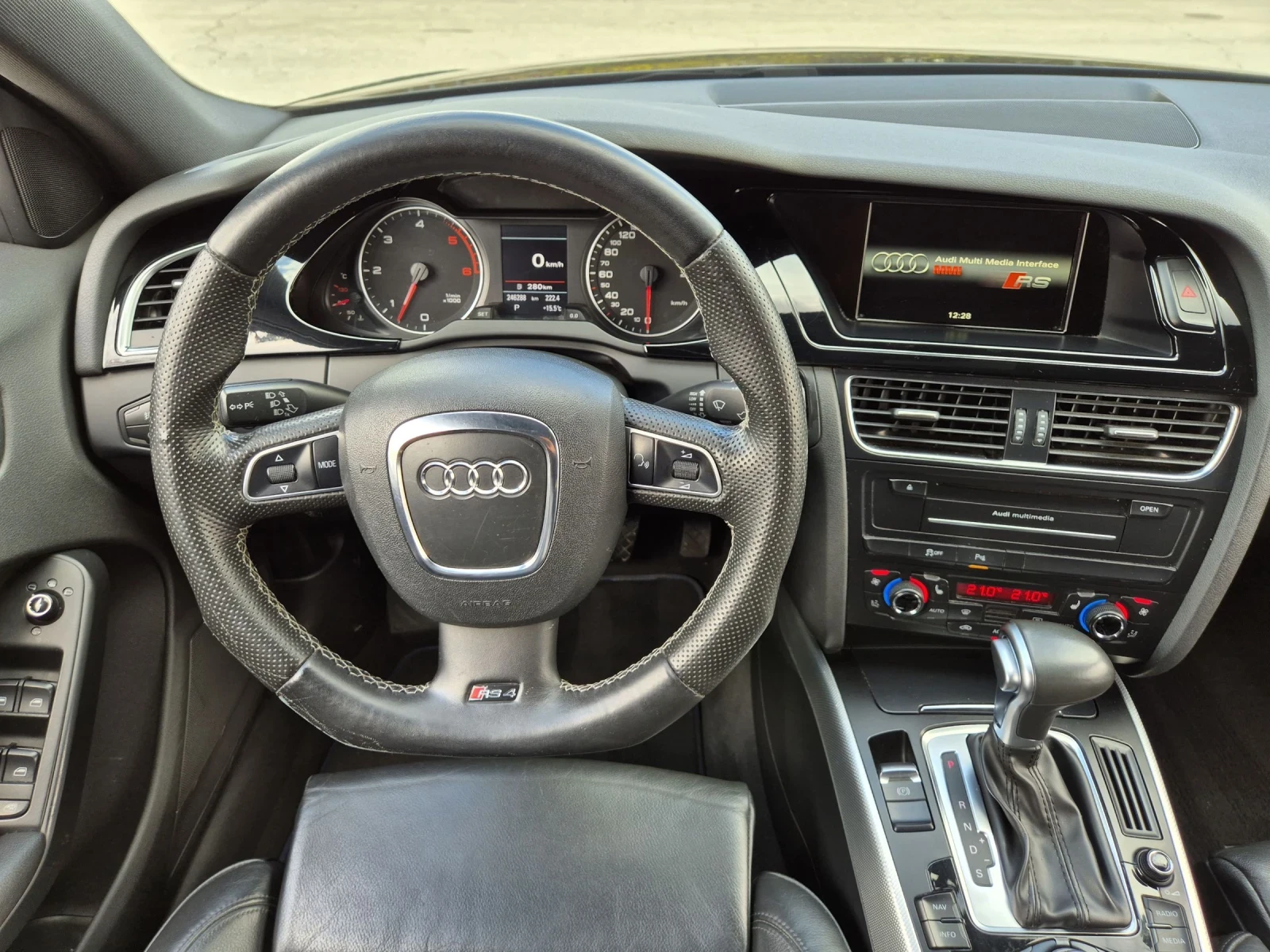 Audi A4 3.0TDI S Line Quattro ABT, снимка 15 - Автомобили и джипове - 53973046