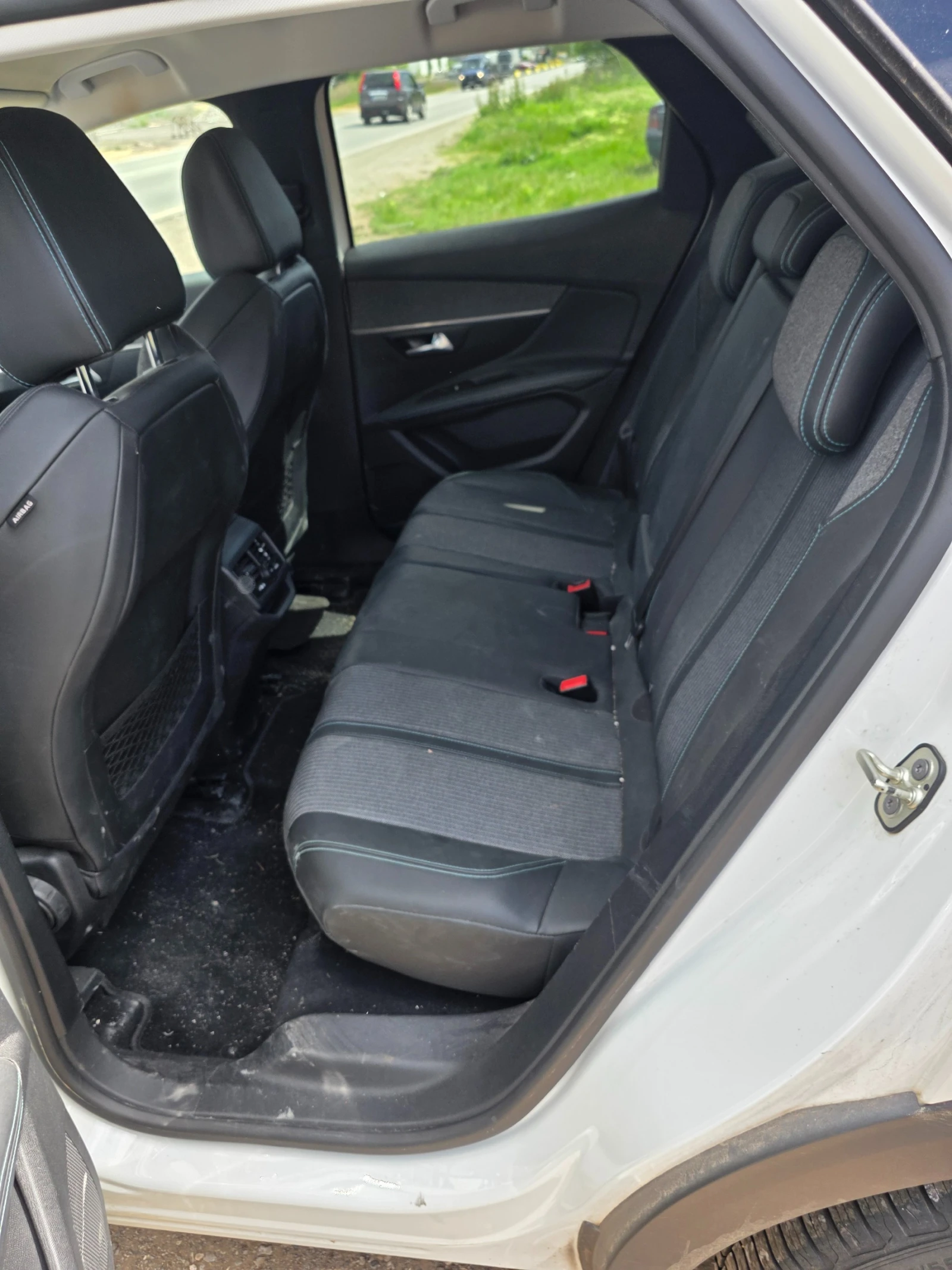 Peugeot 3008  на части, снимка 8 - Автомобили и джипове - 54566322