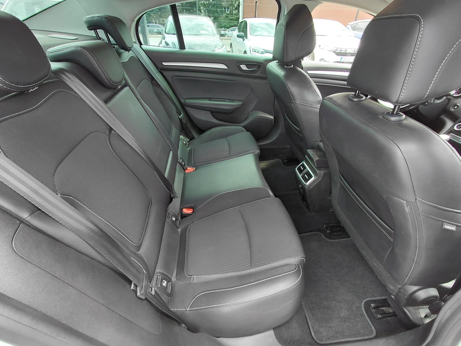 Renault Megane 1.5 dCi/115к.с/Intens, снимка 14 - Автомобили и джипове - 54945547